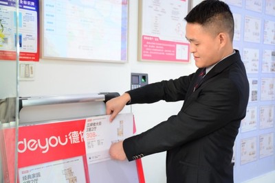 服務(wù)好每個環(huán)節(jié) 房產(chǎn)經(jīng)紀(jì)人文榮華的'客戶至上'之道